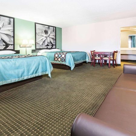 Hotel Super 8 By Wyndham Marianna Extérieur photo